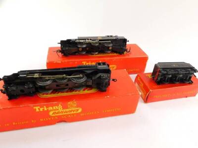 A Tri-ang OO gauge locomotive, British Rail black livery, 2-6-2, 82004, R59, British Rail tender, R33, both boxed, and a locomotive 'Princess Elizabeth', 4-6-2, 46201, in an R157 diesel power car box. (3) - 6