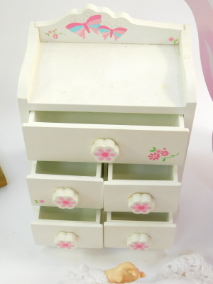 A Horsman doll, c1982, No.4641., a pink and white polka dot wooden teapot form doll's house, 42cm wide., a child miniature chest of one long over four short drawers and a pair of Winnie and Tigger bookends. (1 tray) - 4