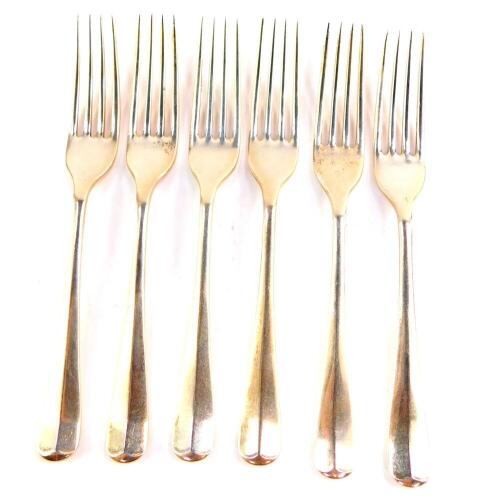 A set of six George VI silver dessert forks, Sheffield 1941, 10.05oz.