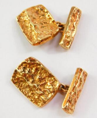 A pair of 9ct gold chain link cufflinks, with a textured finish, 12.5g.