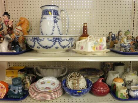 An Edwardian blue printed wash jug and bowl