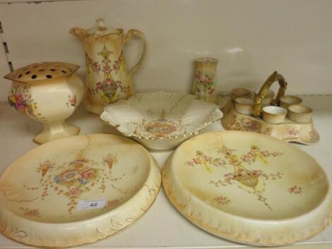 Two Crown Devon Fieldings blush ivory ground stands