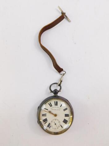 An Edward VII silver cased gentleman's pocket watch, open faced, key wind, enamel dial bearing Roman numerals, subsidiary seconds dial, movement no. 609489, the case of plain form with garter and shield reserve, Chester 1901.