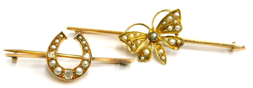 Two seed pearl set bar brooches, comprising a butterfly set bar brooch with white and grey coloured pearls, yellow metal bar, unmarked, 6cm wide, and a horseshoe brooch set with pearls and diamonds, old cut, yellow metal, unmarked, 4cm wide, 8.2g all in.