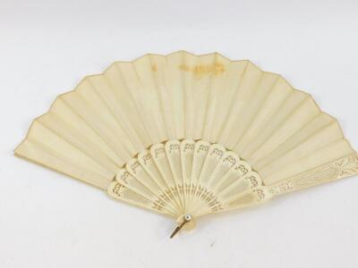 A Continental late 19thC ivory and silk fan, painted with flowers, 23cm wide. - 2