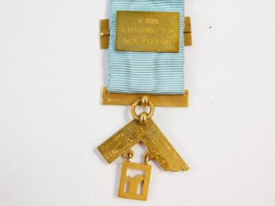 A 9ct gold Masonic jewel for The Londonderry Lodge No 2039, named to W. BRO. R Gorringe P.M., W.M. 1979-80, 17.4g all in.