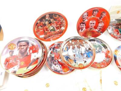 Manchester United. Danbury Mint Champions collectors plates, with certificates. (24) - 2