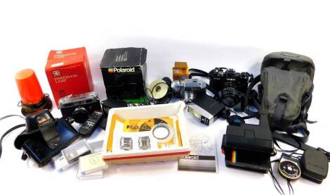 A Minolta X-700 camera, with a Carl Zeiss F=35-70mm lens, a Bencini Koroll II camera, a Rank Mamiya camera, a Polaroid 600 Land camera and accessories. (a quantity)