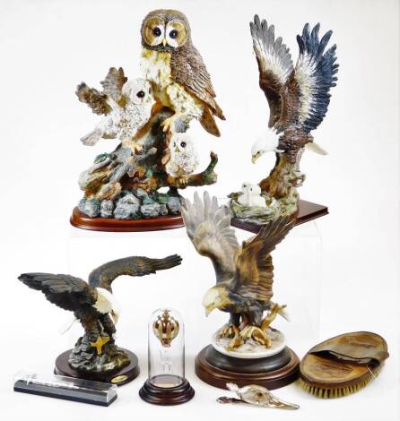 Various bird ornaments, owl ornaments, birds of prey pottery figures with wings out stretched, 32cm high, etc., various others, etc. (a quantity)