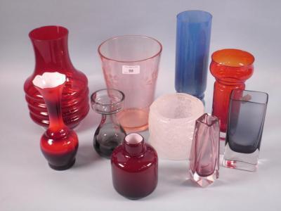 A Whitefriars type red ribbed glass vase