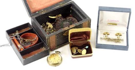 Miscellaneous items, to include a gold plated fob watch, yellow metal and part yellow metal brooches etc.