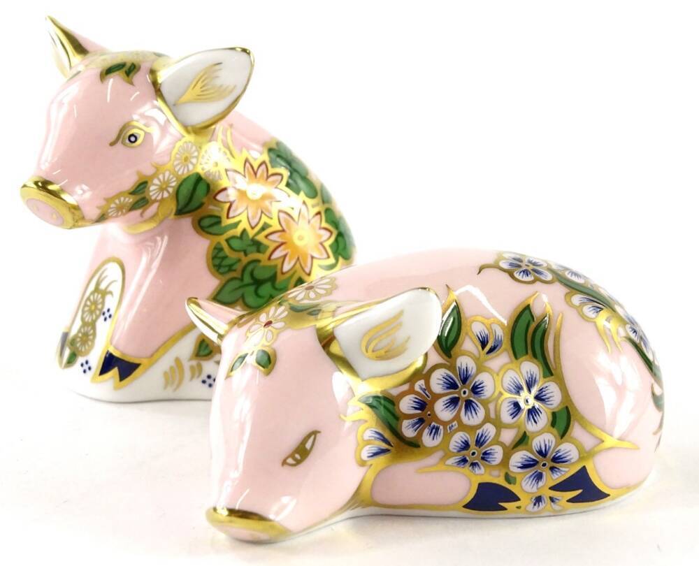 Fashion RARE Royal Crown Derby Laying Piglet Pig MMII Gold Stopper Paperweight Statue