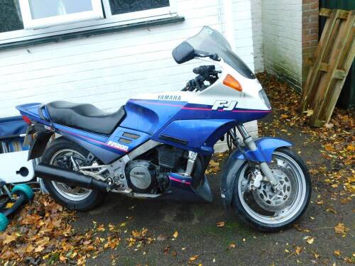 A Yamaha FJ1200 motorcycle, Registration J598 BUY, 48,559 recorded miles.