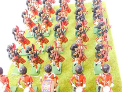 A set of Britains Scots Guards Bandsmen, board mounted. (36) - 3