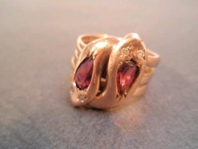A double headed snake ring
