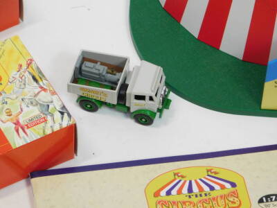 A Lledo Days Gone Circus Collection, AEC Mammoth ballast box with generator, load and Big Top, Billy Smart's Circus, BS1002., together with a Scammell six wheeler DG044032., AEC Mammoth with articulated back box, DG113000., Scammell tractor with arctic lo - 4