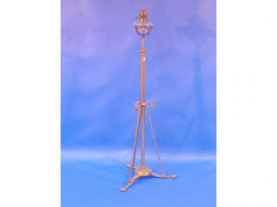 A late Victorian telescopic brass floor oil lamp