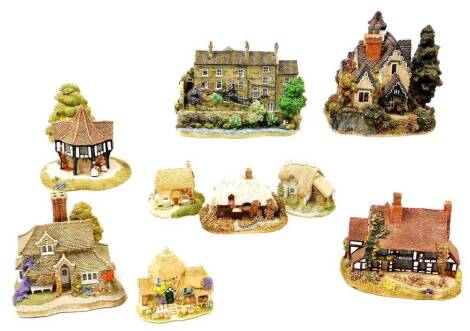 Various Lilliput Lane cottages, to include Flower Sellers, The Gables, etc. (9)