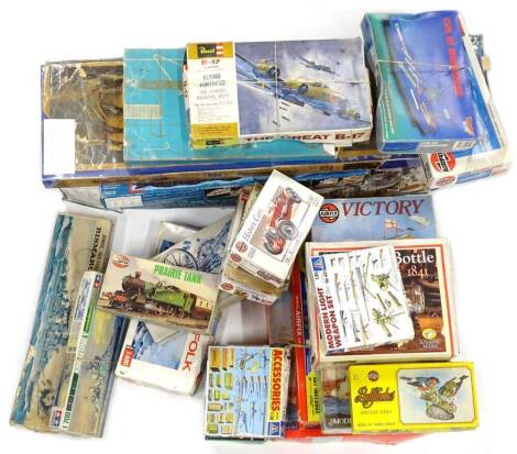 A quantity of unmade Airfix and other model kits, mainly boats, some incomplete. (AF)