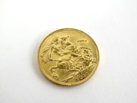 A George V full gold sovereign 1911, 8.0g.