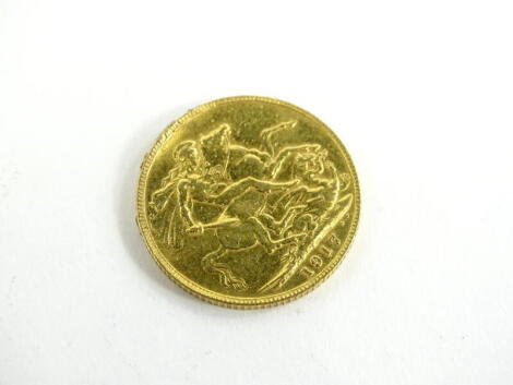 A George V full gold sovereign 1917, 8.0g.