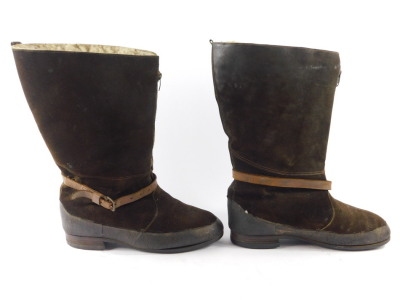 A pair of RAF suede flying boots, with sheepskin interior, size 9, 10148, Itshide soles and Goodyear heels. - 2