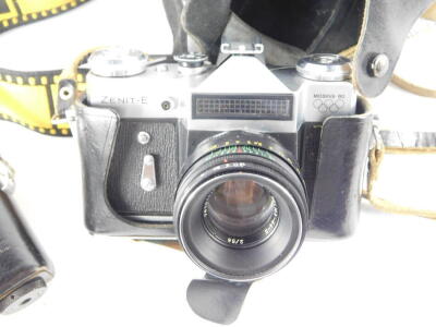 A Canon Canonet camera, together with a Zenit-E camera, Moshea .80, both cased. (2) - 5