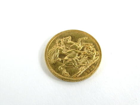 A George V full gold sovereign 1912, 8.0g.