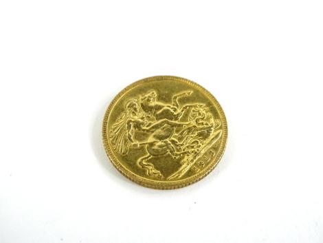 A George V full gold sovereign 1913, 8.0g.