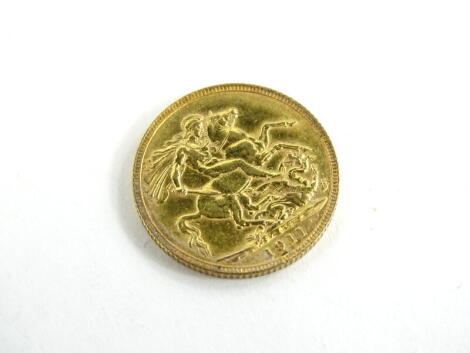 A George V full gold sovereign 1911, 8.0g.