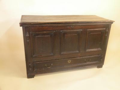 An 18thC oak mule chest