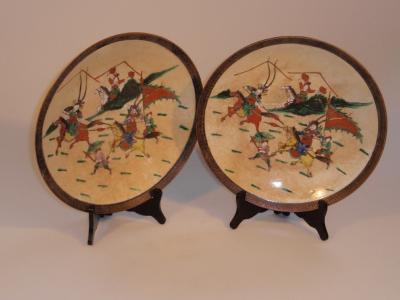 A pair of 20thC Satsuma circular bowls