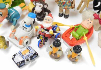 A Big Elephant Band child's music player, articulated plastic and metal toy with fixed key, 20cm high, part tin plate Santa Claus figure, various other clockwork child's and other toys, etc., boxing Snoopy, etc. (a quantity) - 2