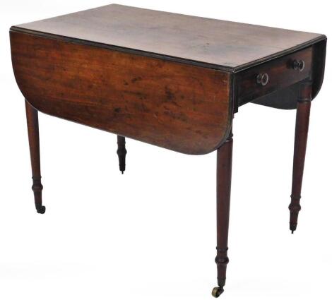 An early 19thC mahogany Pembroke table, with single drawer and two fall flaps on tapered legs terminating in castors, 70cm high, 90cm wide, 52cm deep when closed, 104cm wide when fully open.