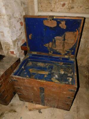 An iron bound oak silver chest, 65cm high, 81cm wide, 57cm deep. - 2