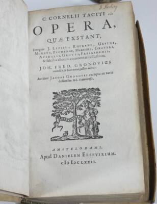 Tacitus (Cornelius) OPERA 2 vol, additional engraved title, woodcut vignette on title, contemporary vellum, yapp edges, 8vo, Amsterdam, D. Elsevir [REF], 1672. - 3