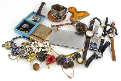 Miscellaneous items, to include dress watches, costume jewellery, military buttons, silver plated bangle, cameo jewellery, imitation tortoiseshell comb, etc.