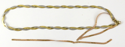 An Italian three colour necklace, yellow and white metal, stamped Italy 9K, 10.7g. (AF)