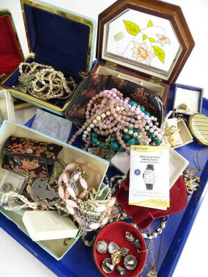 A quantity of costume jewellery, jewellery boxes, a small amount of nickel silver, mainly nickel silver coins, rose quartz necklaces, clip on earrings, brooches, bracelets, trinket dishes, etc. - 2