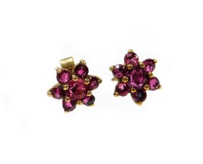 A pair of 9ct gold garnet set cluster earrings, each with butterfly backs, 1g all in, boxed.