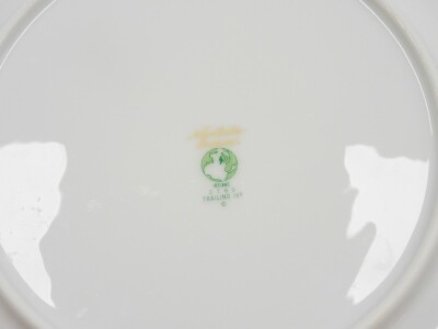 A comprehensive Noritake Ireland Trailing Ivy pattern part dinner service, to include dinner plate 27cm diameter, graduated serving meat plates, cups, saucers, jugs, soup bowls, dessert bowls, soup tureen, cups, saucers, plates, side plates, etc., printed - 3