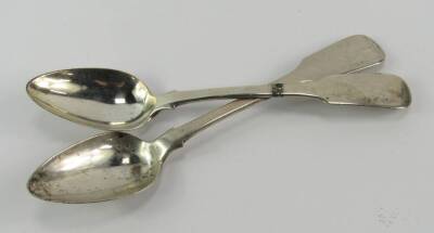 A pair of William IV silver Old English pattern table spoons, Edward Thomason, Birmingham 1830, 3.96t oz.