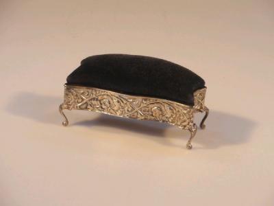 An Edwardian silver jewellery casket