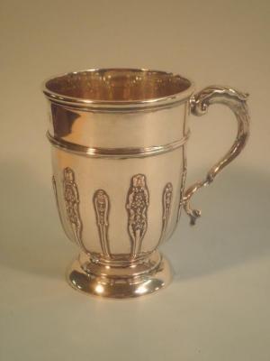 An early George V silver Baptismal mug or small tankard