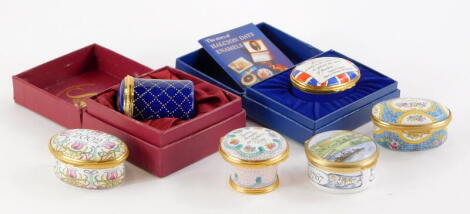 A quantity of modern enamel boxes, to include Staffordshire Enamels Revival of the 18thC Craft, Prince Andrew and Sarah Ferguson wedding box, Halcyon Days box produced for the South Atlantic Fund 1982, a box relating to the city of Bath, etc. (some lids d