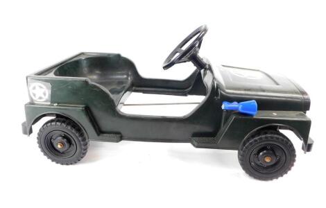 A US Army Jeep pedal car, 80cm wide.