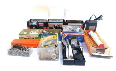 Model accessories including a Quickstart diesel engine, 76cu.cm., an Arden propulsion unit, small model aircraft, Premier Engineering A-M aero engine, Cox engine Babe Bee .049., and Knight & Pridham rechargeable electric flight units, etc. (a quantity)