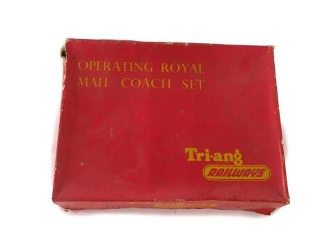 A Tri-ang Railways OO gauge operating Royal Mail coach set, R23, boxed.