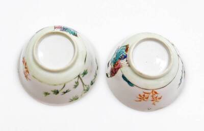 A pair of Chinese famille rose tea bowls, each with figures and flora, 8cm diameter. - 5