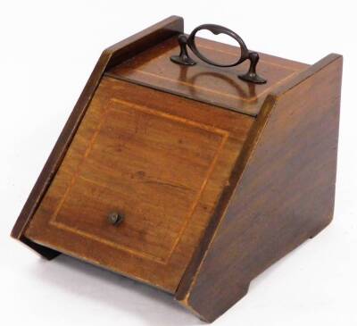 An Edwardian mahogany coal scuttle, with satinwood banding and gilt brass handle.